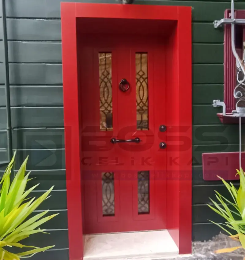 Kırmızı Kompakt Villa Kapısı
