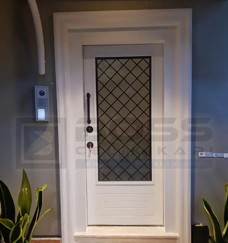 Beyaz Klasik Villa Kapısı Bursa