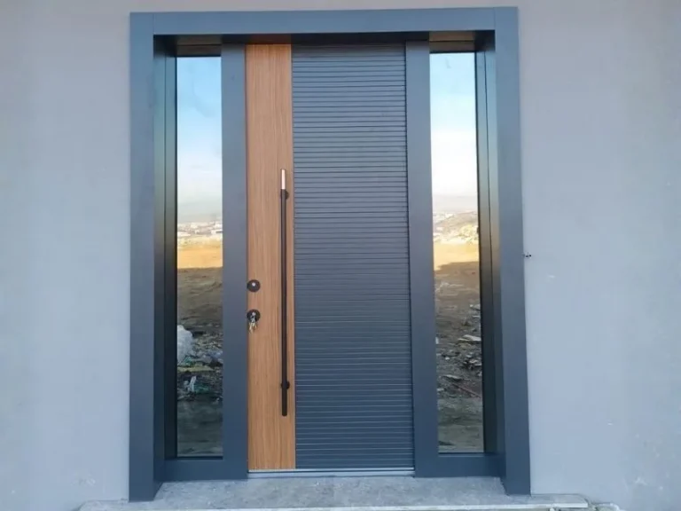 Sarıyer Dış Etkenlere Dayanıklı Kompozit Villa Kapısı Montajı